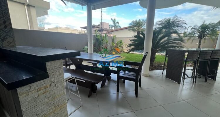 Casa de alto padrão à venda no Condomínio Costa Nova Residence – Massaguaçu, Caraguatatuba (SP)