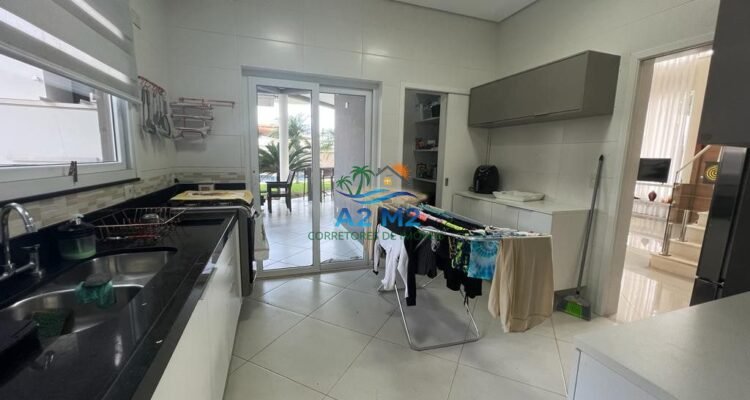 Casa de alto padrão à venda no Condomínio Costa Nova Residence – Massaguaçu, Caraguatatuba (SP)