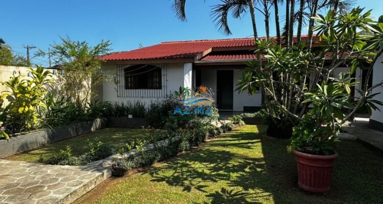 Casa Térrea 04 dorms c/ 02 suítes – área de 750 m – Caraguatatuba – SP