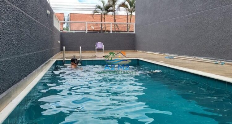 Sobrado com 03 suítes – Próximo a Praia da Massaguaçu em Caraguatatuba