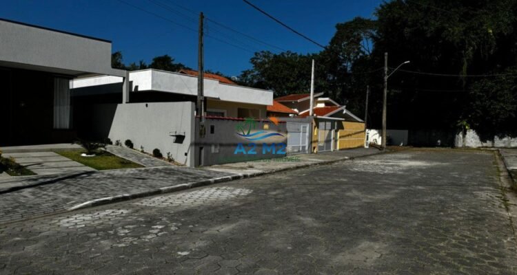 Casa Alto Padrão para Temporada – 04 Suítes – Condomínio Fechado Costa Nova