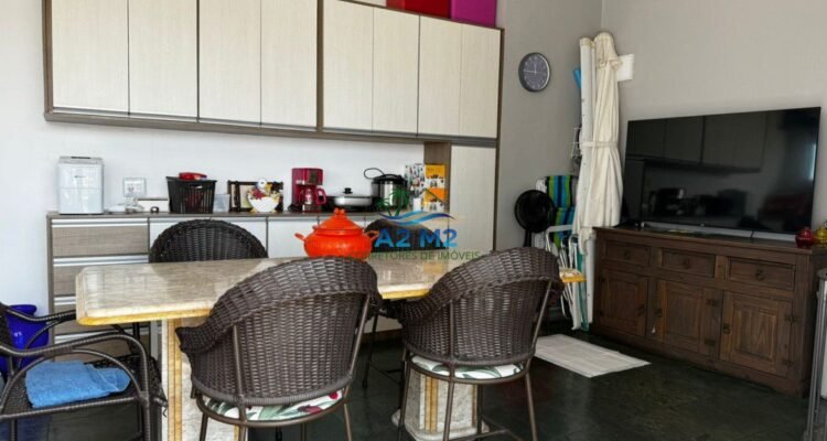 Apartamento Cobertura com vista do Mar – 03 Dormitórios sendo 01 suíte