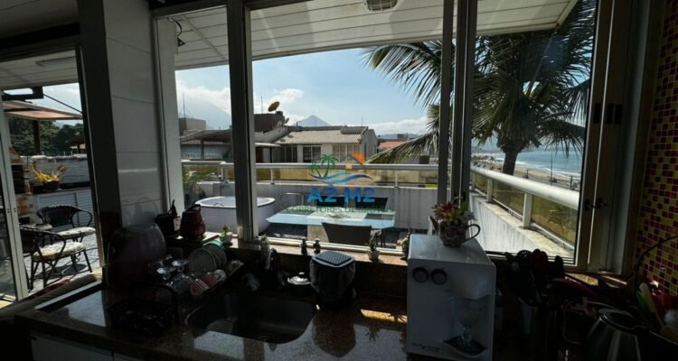 Apartamento Cobertura com vista do Mar – 03 Dormitórios sendo 01 suíte