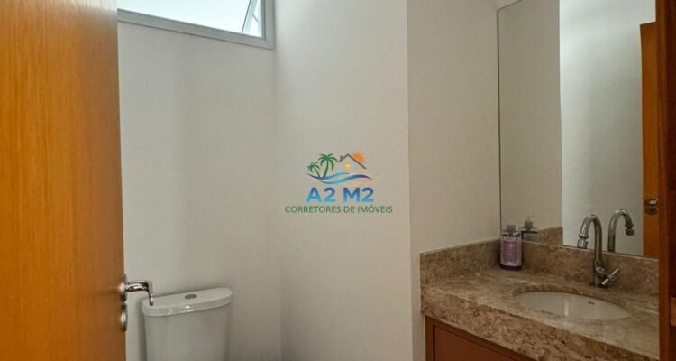 Casa em Condomínio Fechado com piscina a 450 metros da Praia do Capricórnio – 02 suítes
