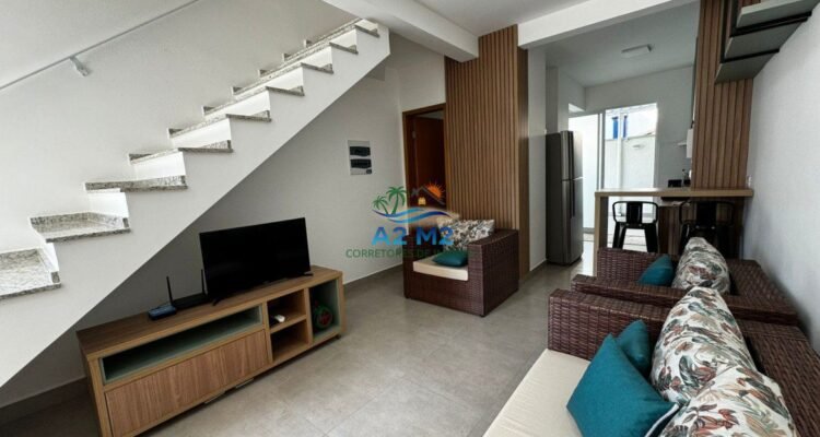 Casa em Condomínio Fechado com piscina a 450 metros da Praia do Capricórnio – 02 suítes