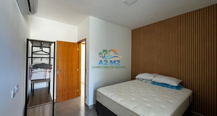 Casa em Condomínio Fechado com piscina a 450 metros da Praia do Capricórnio – 02 suítes