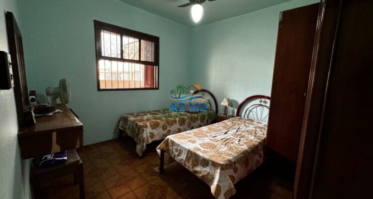 Casa Térrea com 03 Dormitórios – Poiares Rua Prudente de Moraes