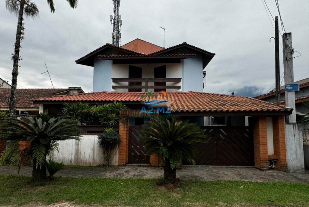 Linda Casa a 250 metros da Praia de Capricórnio – Conforto, Segurança e Muito Espaço!!