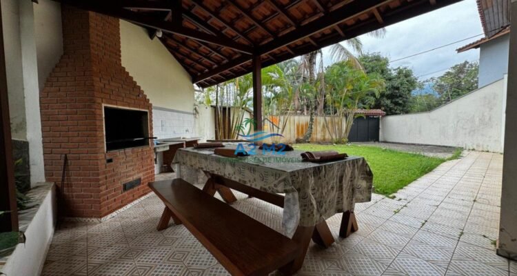 Linda Casa a 250 metros da Praia de Capricórnio – Conforto, Segurança e Muito Espaço!!