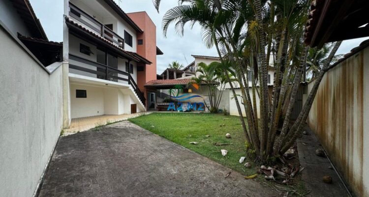 Linda Casa a 250 metros da Praia de Capricórnio – Conforto, Segurança e Muito Espaço!!