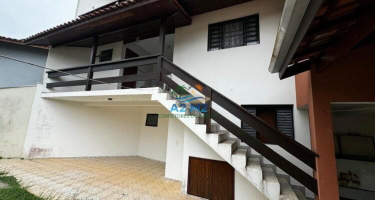 Linda Casa a 250 metros da Praia de Capricórnio – Conforto, Segurança e Muito Espaço!!