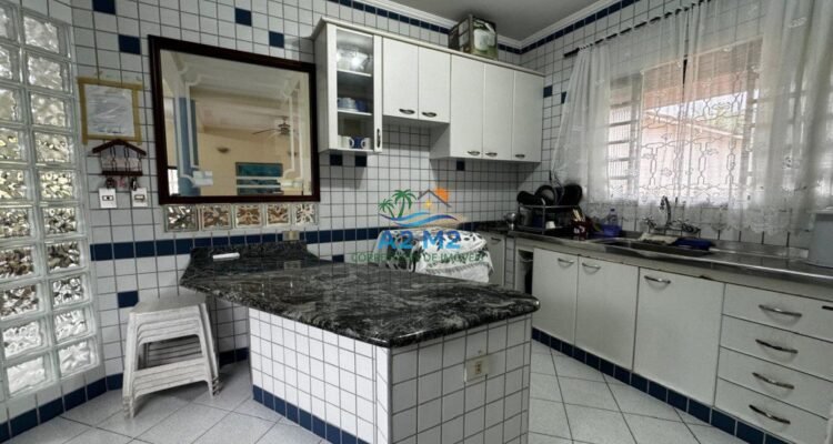 Linda Casa a 250 metros da Praia de Capricórnio – Conforto, Segurança e Muito Espaço!!