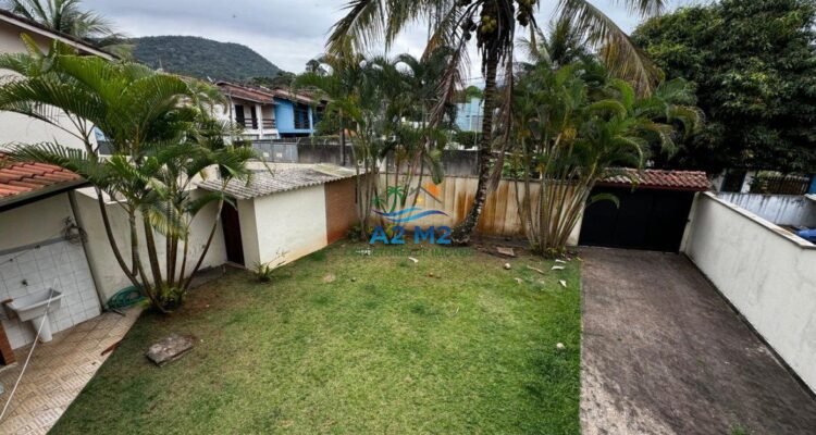 Linda Casa a 250 metros da Praia de Capricórnio – Conforto, Segurança e Muito Espaço!!