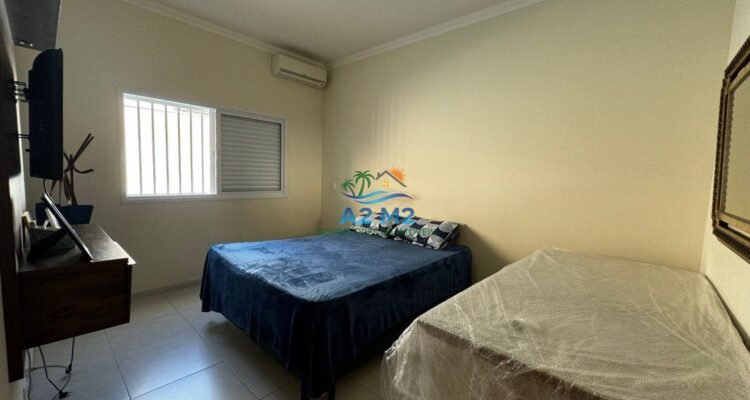 CASA TÉRREA COM 03 DORMITÓRIOS (01 SUÍTE) – 200 metros da PRAIA de MASSAGUAÇU