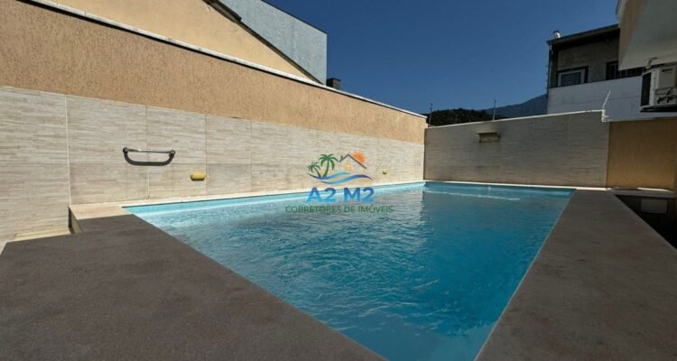 CASA TÉRREA COM 03 DORMITÓRIOS (01 SUÍTE) – 200 metros da PRAIA de MASSAGUAÇU