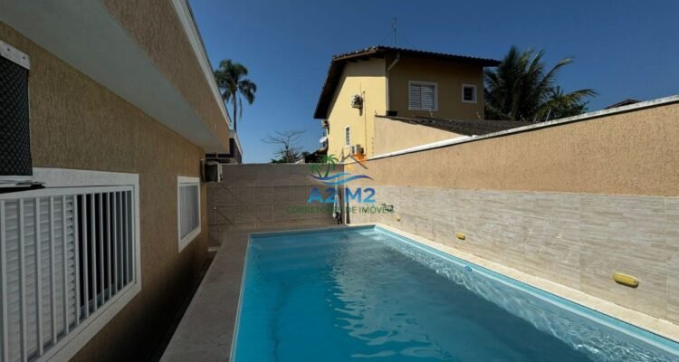 CASA TÉRREA COM 03 DORMITÓRIOS (01 SUÍTE) – 200 metros da PRAIA de MASSAGUAÇU