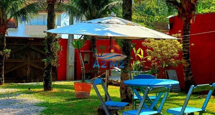 Casa de Praia – Jardim Capricórnio | Caraguatatuba – Com 3 quartos, 3 suítes, 3 salas amplas, 4 vagas de garagem
