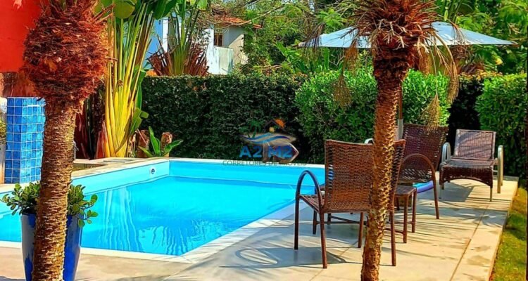 Casa de Praia – Jardim Capricórnio | Caraguatatuba – Com 3 quartos, 3 suítes, 3 salas amplas, 4 vagas de garagem