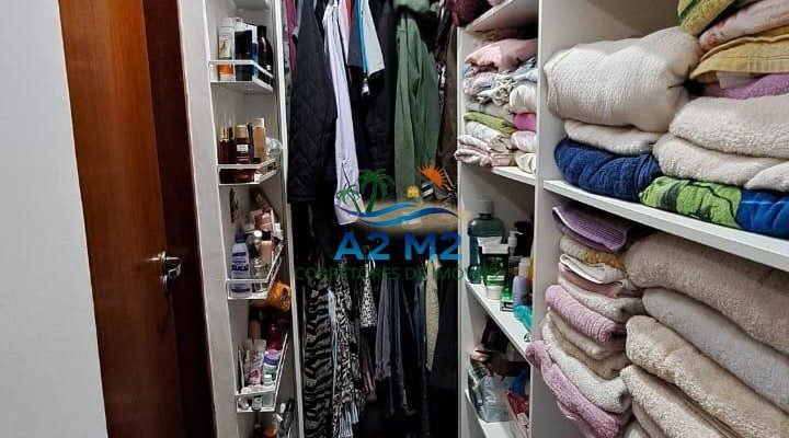 Casa com 04 Dormitórios – Próximo a Praia – Jd do Sol