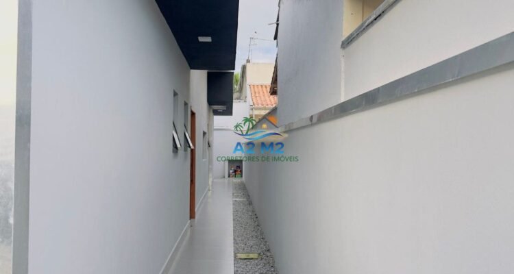 Casa Térrea à venda – 02 suítes – Massaguaçu – Caraguatatuba, a 700 metros da praia!!
