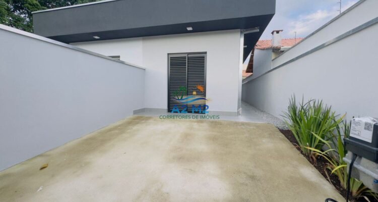 Casa Térrea à venda – 02 suítes – Massaguaçu – Caraguatatuba, a 700 metros da praia!!