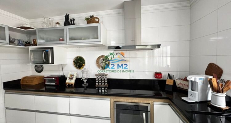 Espetacular casa de alto padrão em condomínio fechado frente à praia de Massaguaçu – Caraguatatuba (SP)