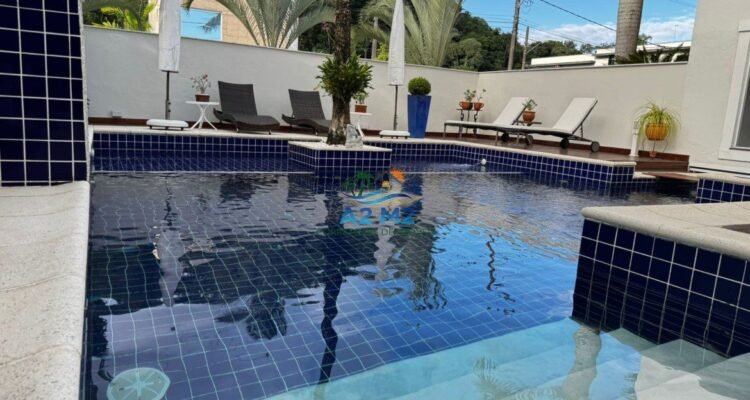 Espetacular casa de alto padrão em condomínio fechado frente à praia de Massaguaçu – Caraguatatuba (SP)