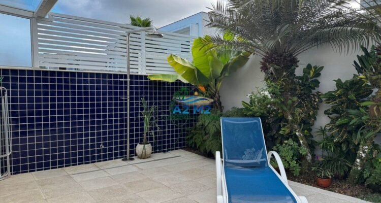 Espetacular casa de alto padrão em condomínio fechado frente à praia de Massaguaçu – Caraguatatuba (SP)