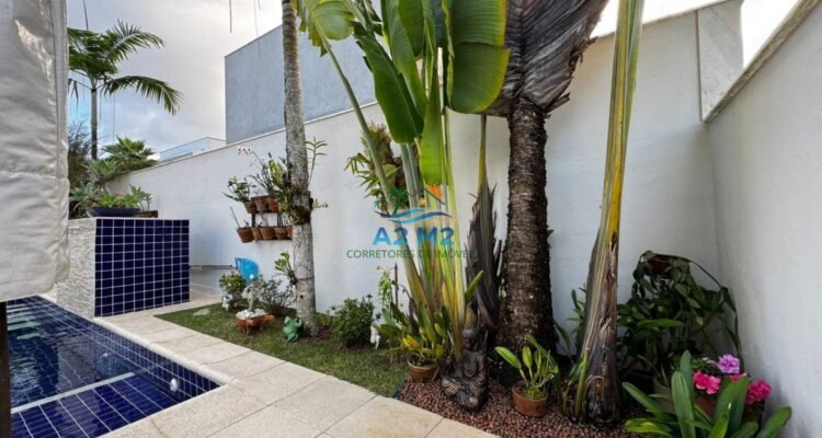 Espetacular casa de alto padrão em condomínio fechado frente à praia de Massaguaçu – Caraguatatuba (SP)