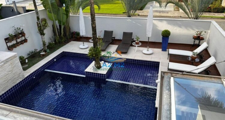 Espetacular casa de alto padrão em condomínio fechado frente à praia de Massaguaçu – Caraguatatuba (SP)