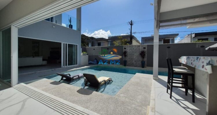 Casa de alto padrão Costa Nova Residence Massaguaçu