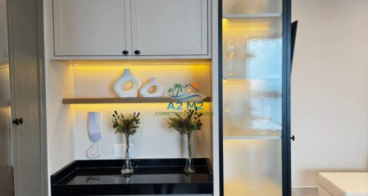 Apartamento de frente para o mar, na linda Praia de Massaguaçu – Caraguatatuba/SP – 03 Dorms (01 suíte) e 02 vagas