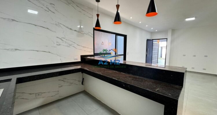 Casa Térrea com 03 suítes – Jd. Gaivotas/Caraguatatuba