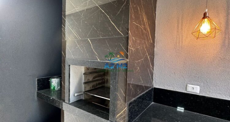 Casa Térrea com 03 suítes – Jd. Gaivotas/Caraguatatuba