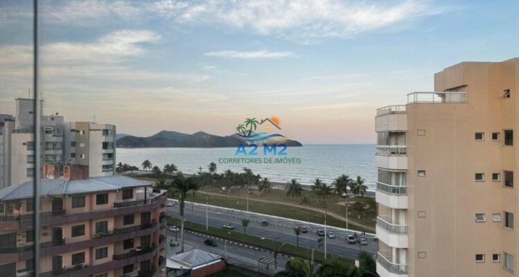 MARAVILHOSA COBERTURA FRENTE A PRAIA – INDAIÁ – 04 Dorms e 02 vagas