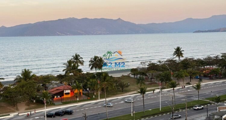 MARAVILHOSA COBERTURA FRENTE A PRAIA – INDAIÁ – 04 Dorms e 02 vagas