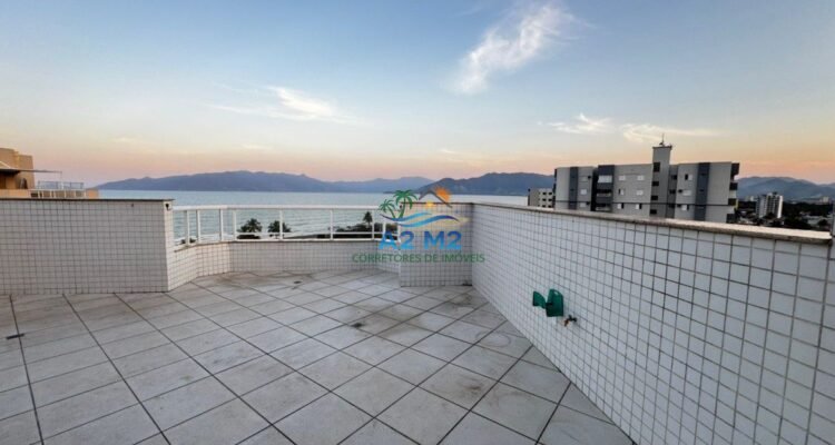 MARAVILHOSA COBERTURA FRENTE A PRAIA – INDAIÁ – 04 Dorms e 02 vagas