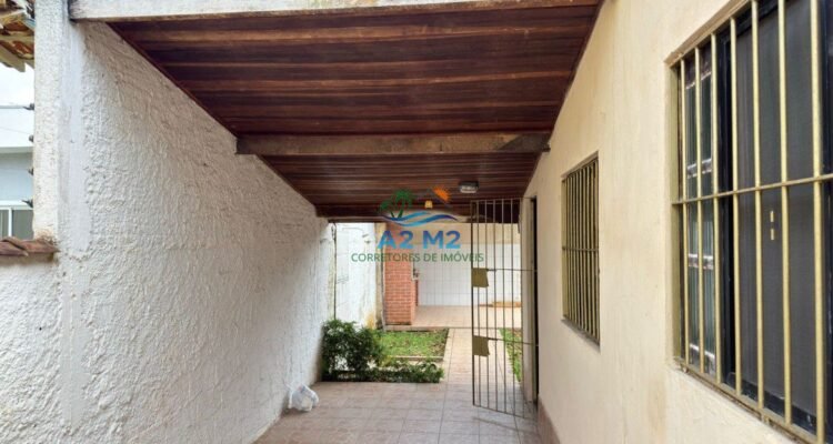 Casa Térrea Mobiliada a 180m da Praia de Massaguaçu – GRANDE OPORTUNIDADE – PREÇO ÚNICO !!
