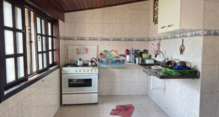 Casa Térrea Mobiliada a 180m da Praia de Massaguaçu – GRANDE OPORTUNIDADE – PREÇO ÚNICO !!