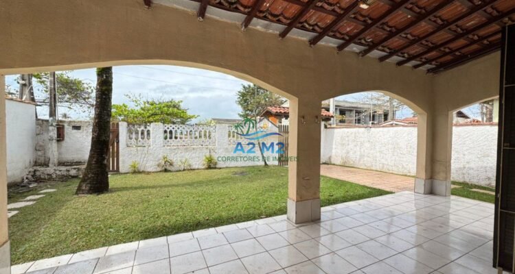 Casa Térrea Mobiliada a 180m da Praia de Massaguaçu – GRANDE OPORTUNIDADE – PREÇO ÚNICO !!