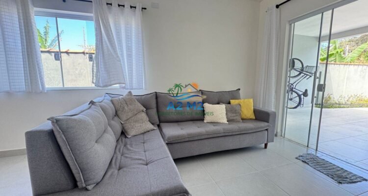 Venda – Casa Térrea com Piscina e Área Gourmet a 850 metros da praia apenas – Massaguaçu / Caraguatatuba