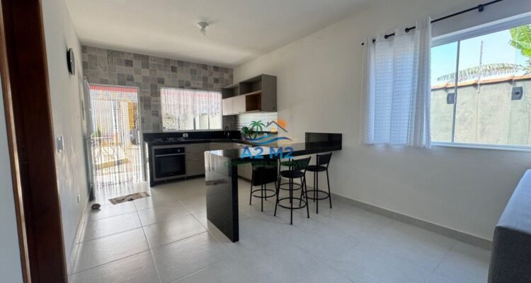 Venda – Casa Térrea com Piscina e Área Gourmet a 850 metros da praia apenas – Massaguaçu / Caraguatatuba