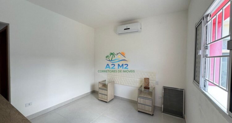 Venda – Casa Térrea com Piscina e Área Gourmet a 850 metros da praia apenas – Massaguaçu / Caraguatatuba