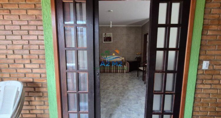 Casa Térrea à Venda – Massaguaçu, a 250 metros da praia!! 03 dormitórios sendo 01 suíte!!