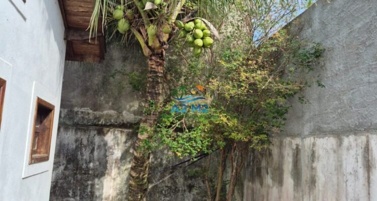 Casa Térrea à Venda – Massaguaçu, a 250 metros da praia!! 03 dormitórios sendo 01 suíte!!