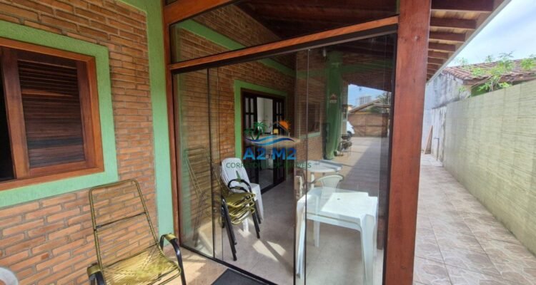 Casa Térrea à Venda – Massaguaçu, a 250 metros da praia!! 03 dormitórios sendo 01 suíte!!