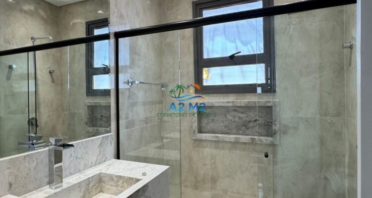 Casa de Alto Padrão em Condomínio Fechado no Massaguaçu – Caraguatatuba | A2M2 Imóveis