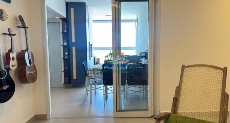 Vende-se Apto Frente para o Mar – 03 Dormitórios sendo 01 Suíte com 02 vagas