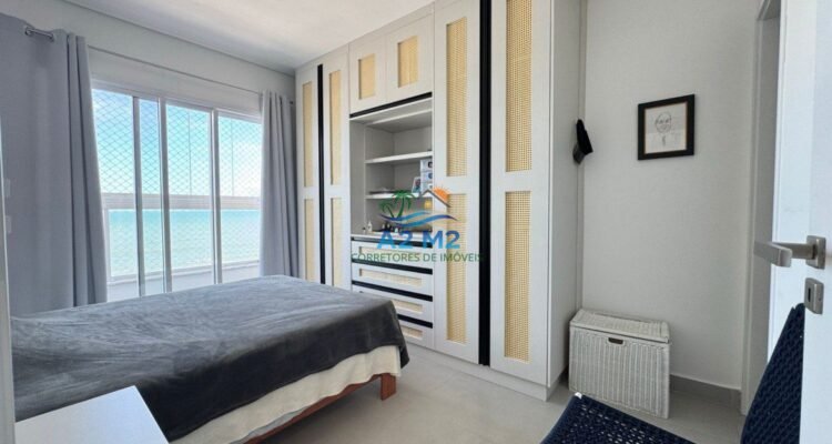 Vende-se Apto Frente para o Mar – 03 Dormitórios sendo 01 Suíte com 02 vagas