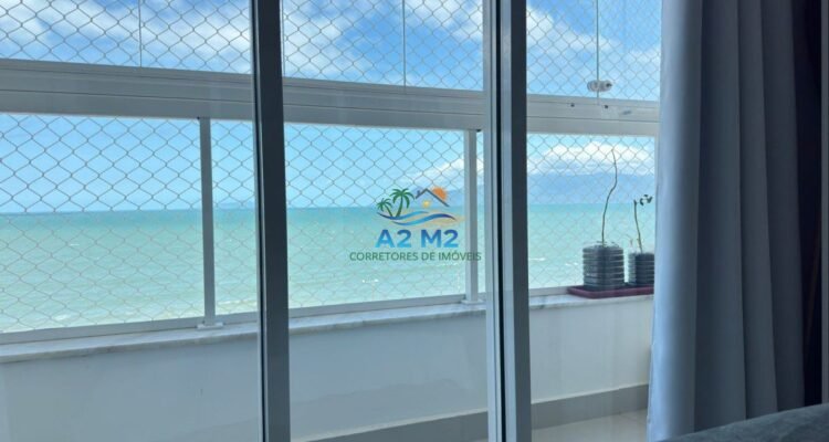 Vende-se Apto Frente para o Mar – 03 Dormitórios sendo 01 Suíte com 02 vagas